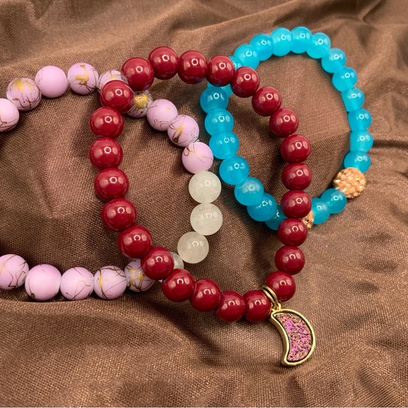 Set of 3 Handmade Bracelets 3 Beaded Stretch Bracelets - Picture 3 of 3